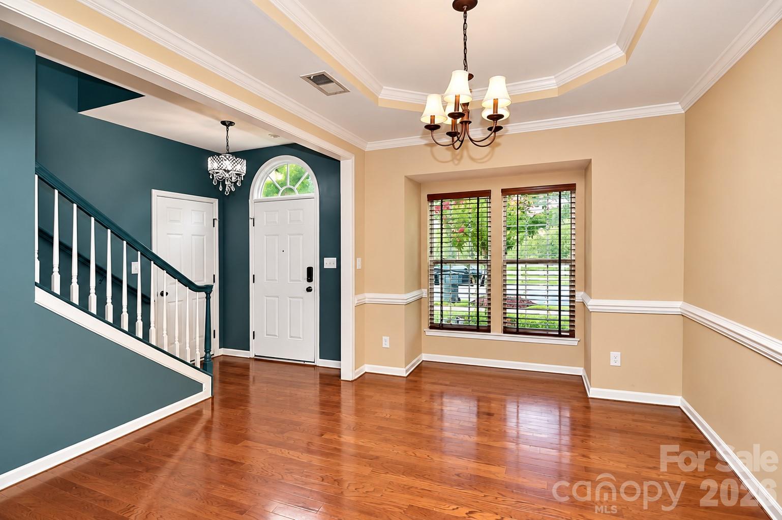 142 S Arcadian Way