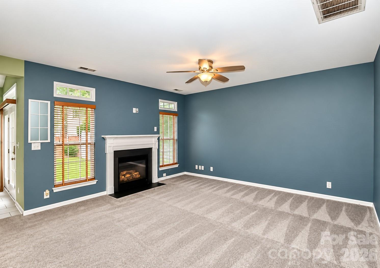 142 S Arcadian Way