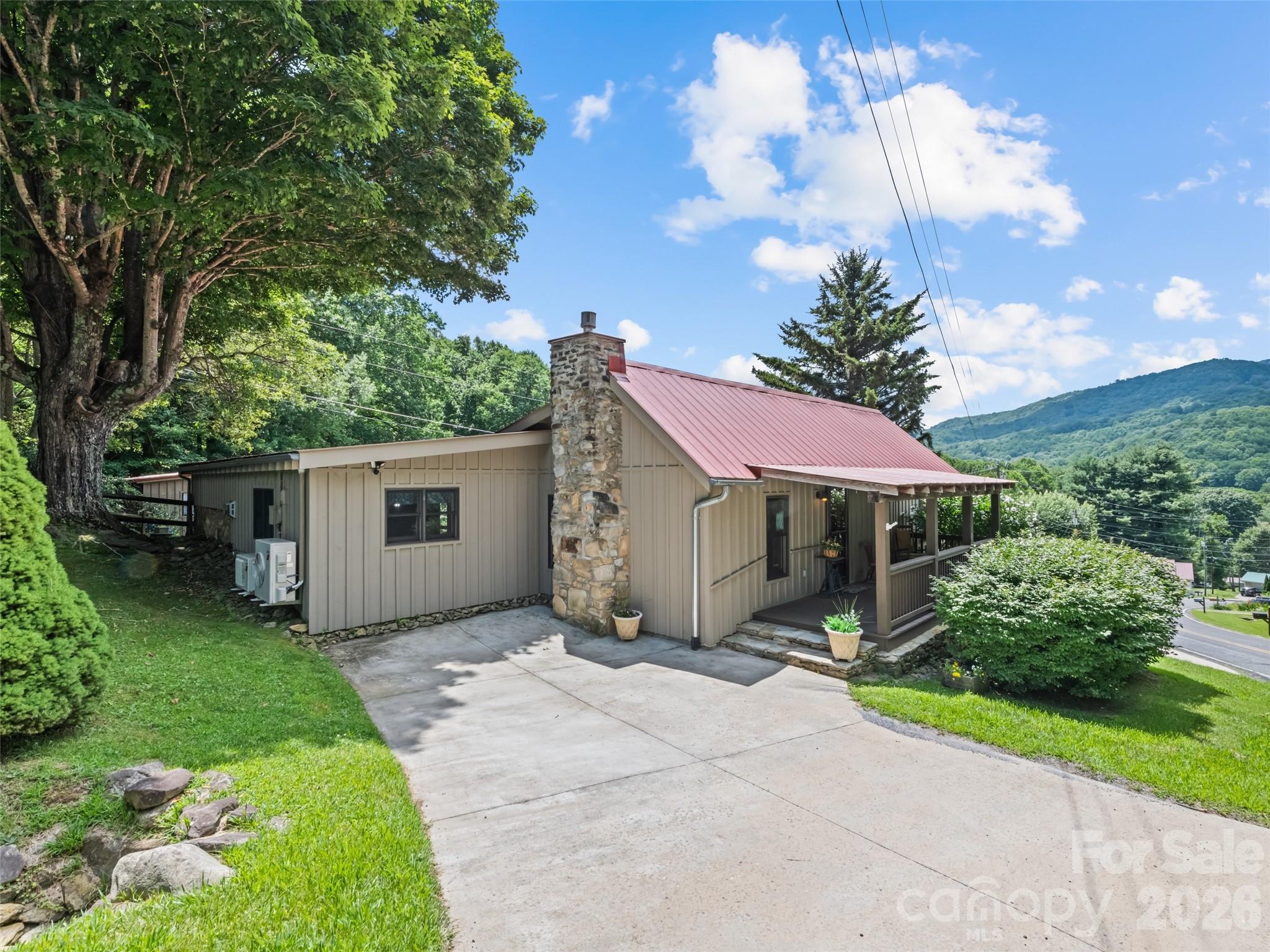 404 Red Bank Road, Waynesville, NC, 28786