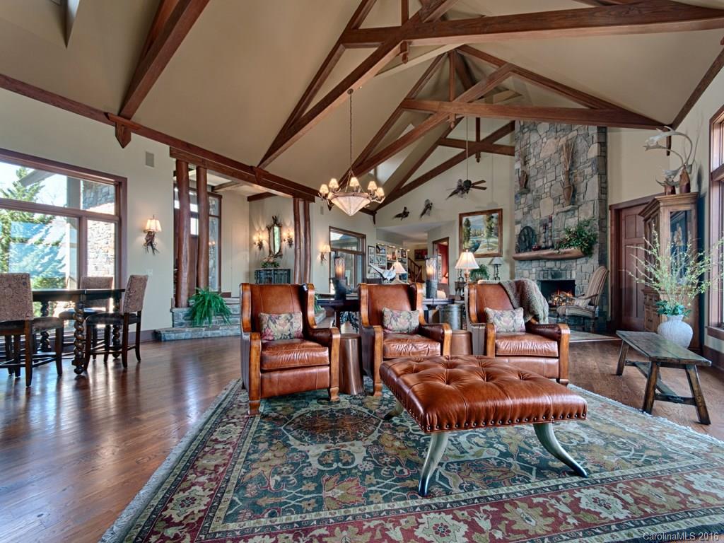 Crest Mountain - Residential