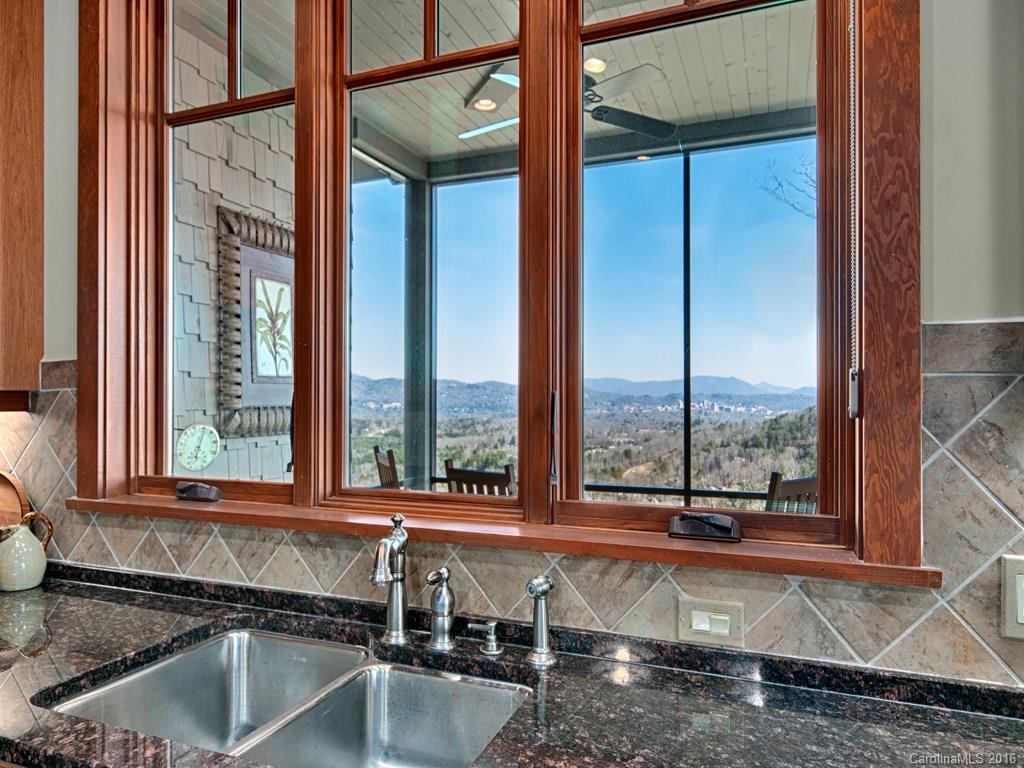 Crest Mountain - Residential