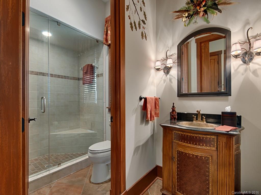 Crest Mountain - Residential