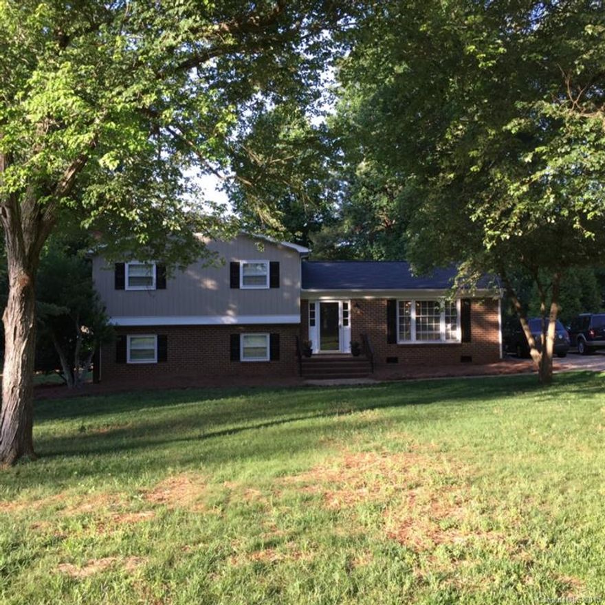Located in one of Rock Hill's established neighborhoods. No city taxes but close to shopping, schools, etc. Home has 4 BR, Living room, and a nice size family room/rec room, and 4th BR located downstairs. Large storage bldg. included (2014 taxes were $777)