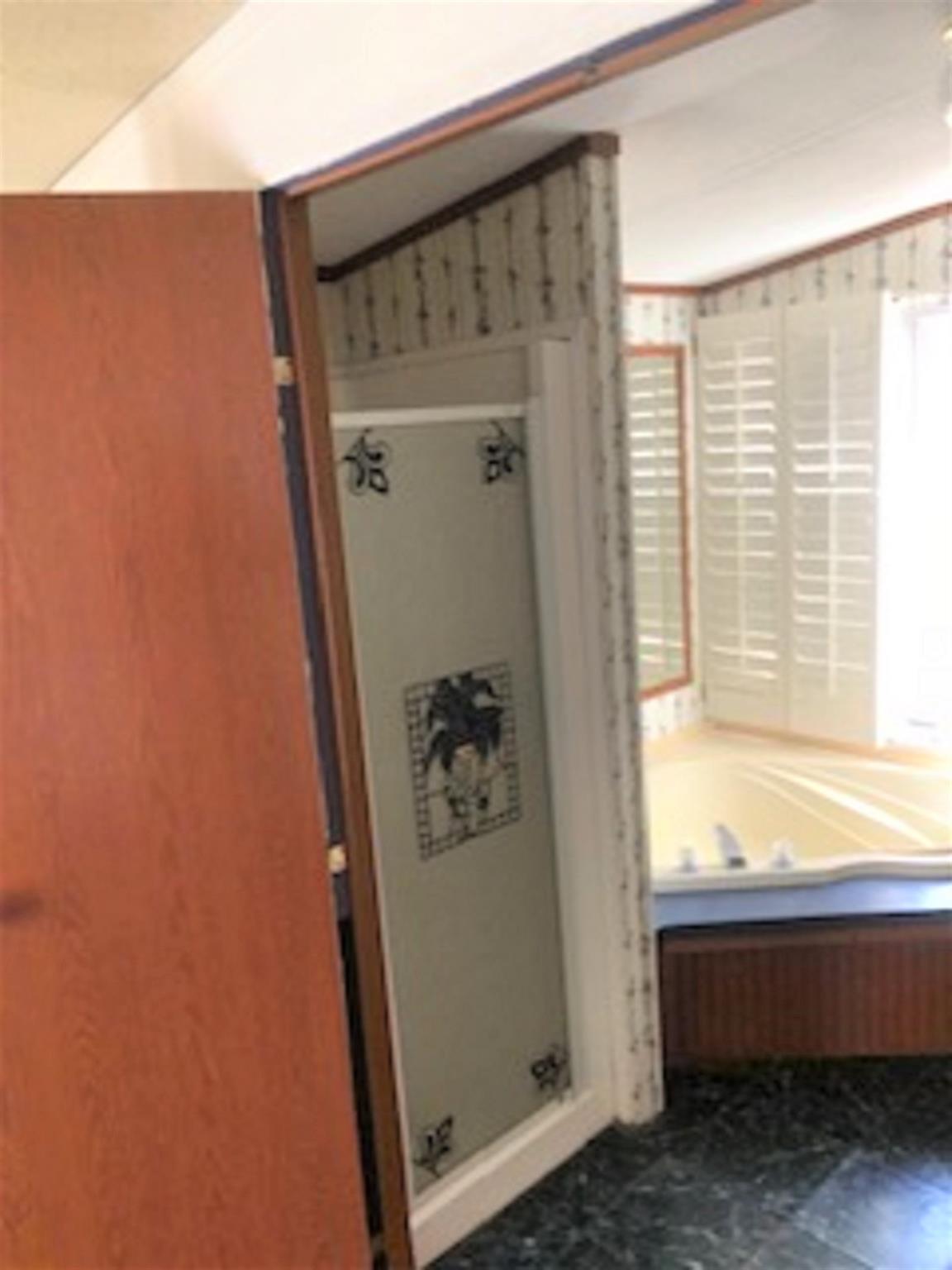 Mount Anderson - Residential