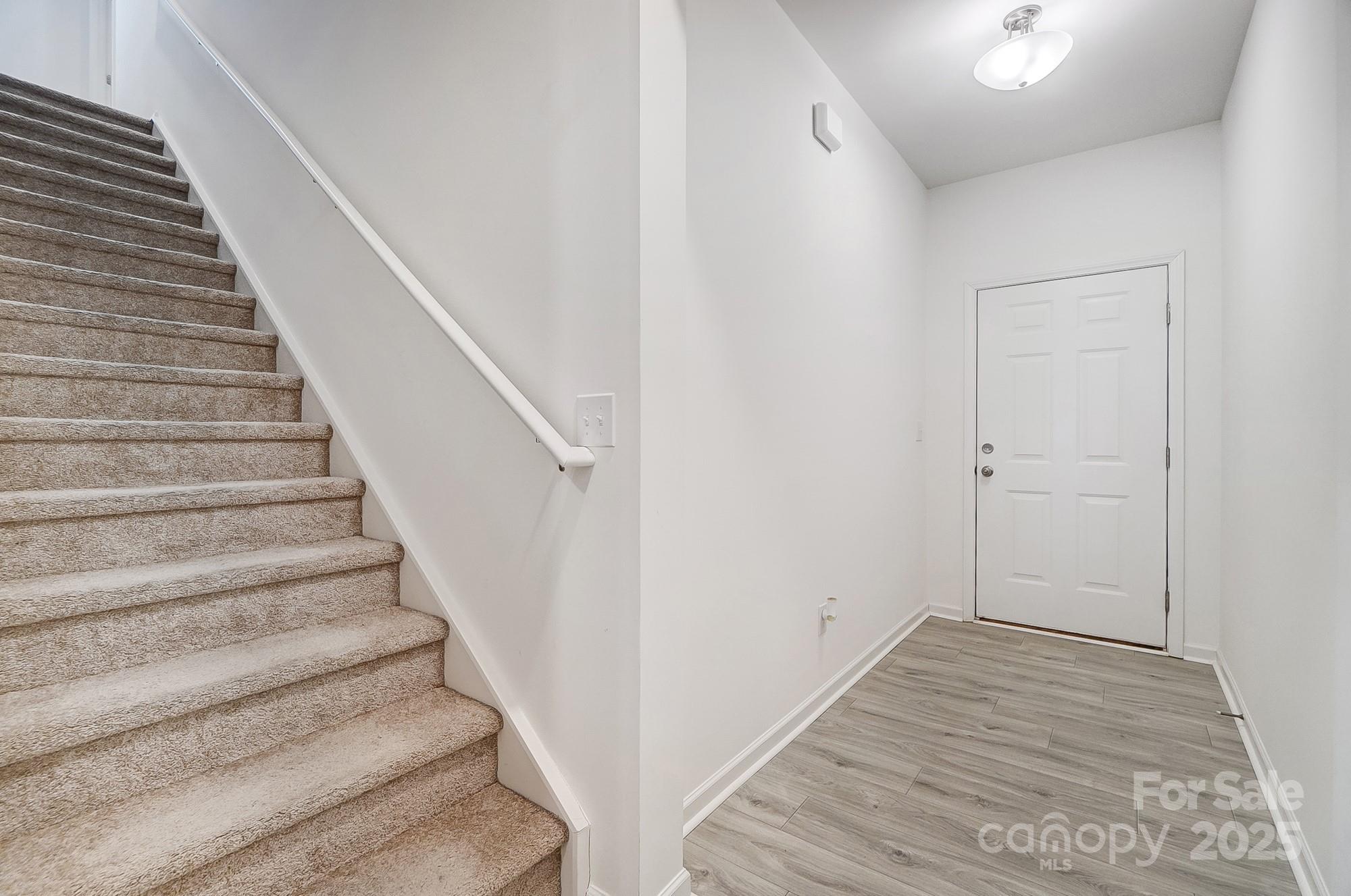 5010 Arbordale Way