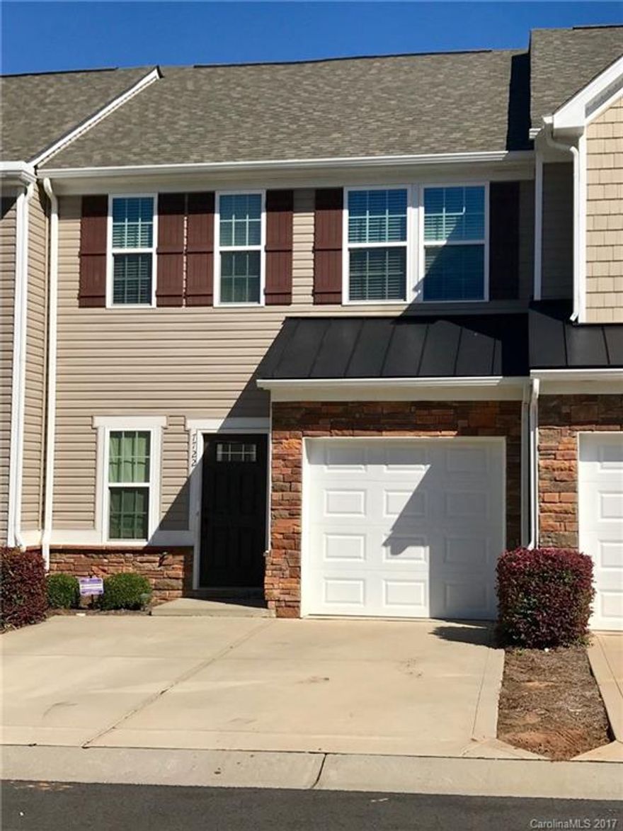 3 BR Townhouse w/1 Car Garage in Gated Community.  Easy access to 77 & 485.  Close to airport and Outlets.  Bright, fresh, move-in ready. Has Wood Floors, Granite, Ceramic Tile, Extra Closet in Master and Fresh Paint.  2 Car Driveway.  Community has Pool, Security Gates, Fitness Center, Sidewalks and Putting Green.  Must have 600+ credit score and make 3x's the rent in income.
