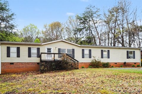 Photo of 1047 Galway Lane, Clover, SC 29710 (MLS # 4355035)