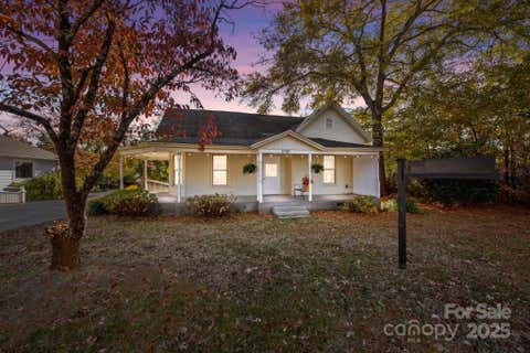 Photo for 20910 Catawba Avenue