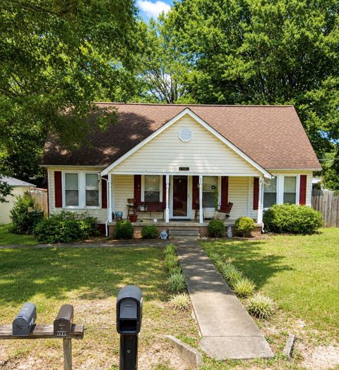 Photo of 1911 Crestmont Avenue, Kannapolis, NC 28081 (MLS # 4382485)