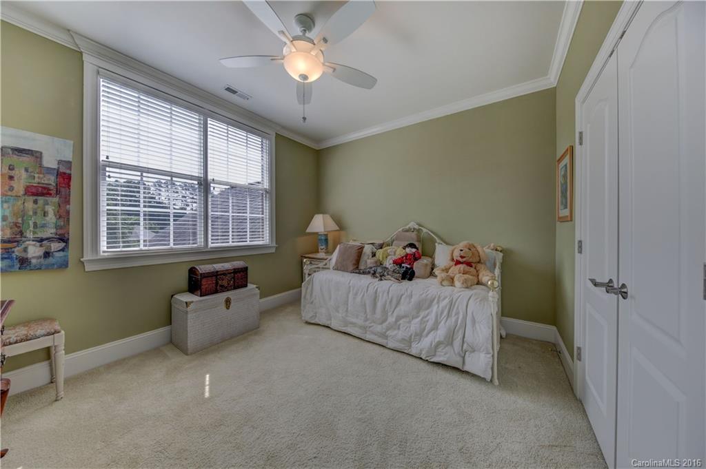 Lake Club Commons - Residential