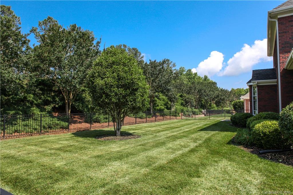 Lake Club Commons - Residential