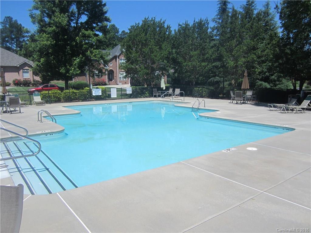 Lake Club Commons - Residential