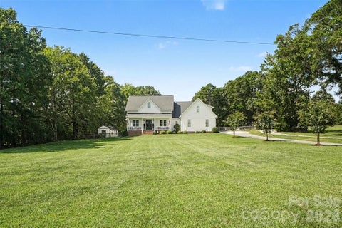 Photo of 372 Linwood Road, Mooresville, NC 28115 (MLS # 4424534)