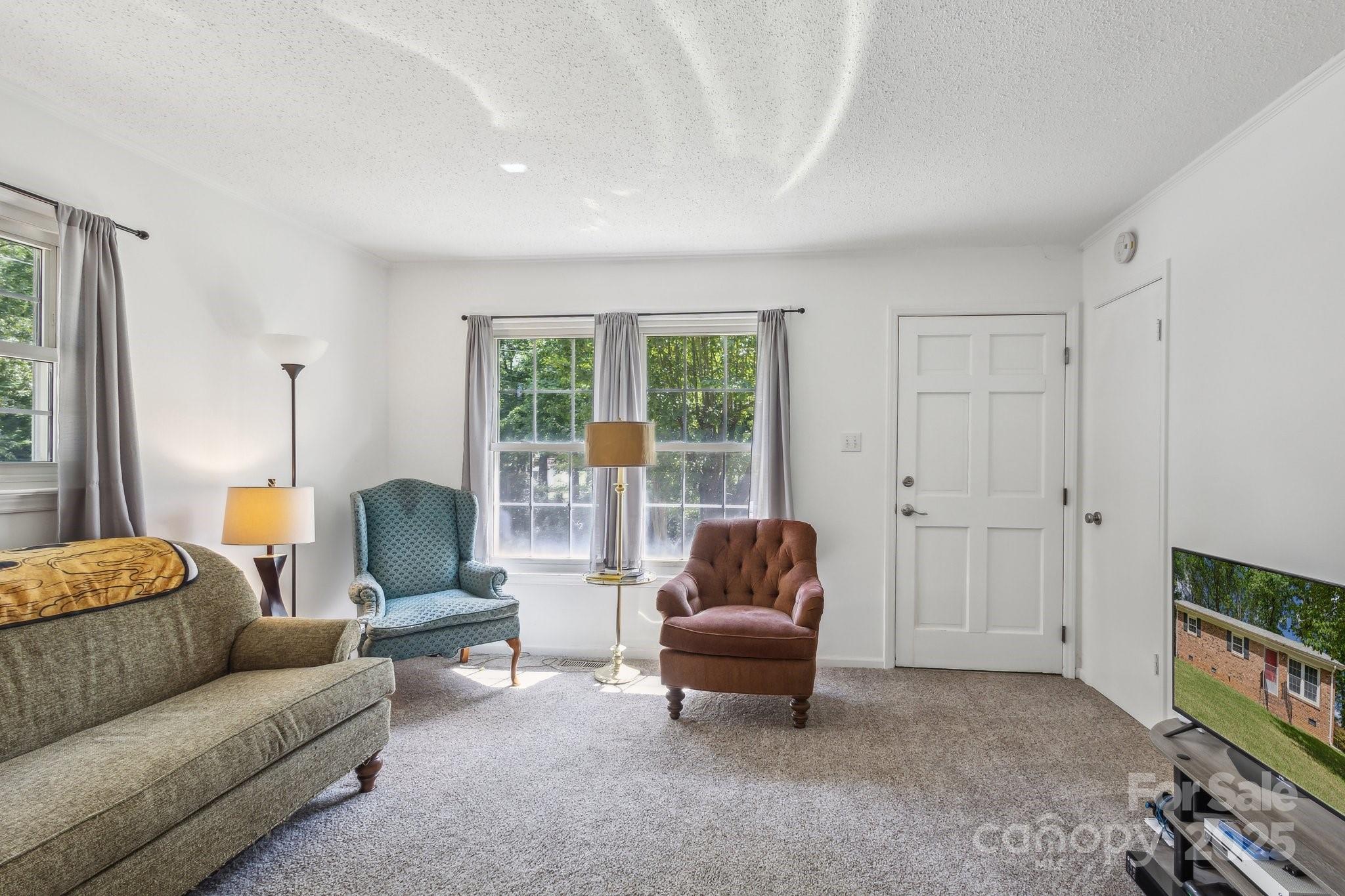 1975 Peace Road