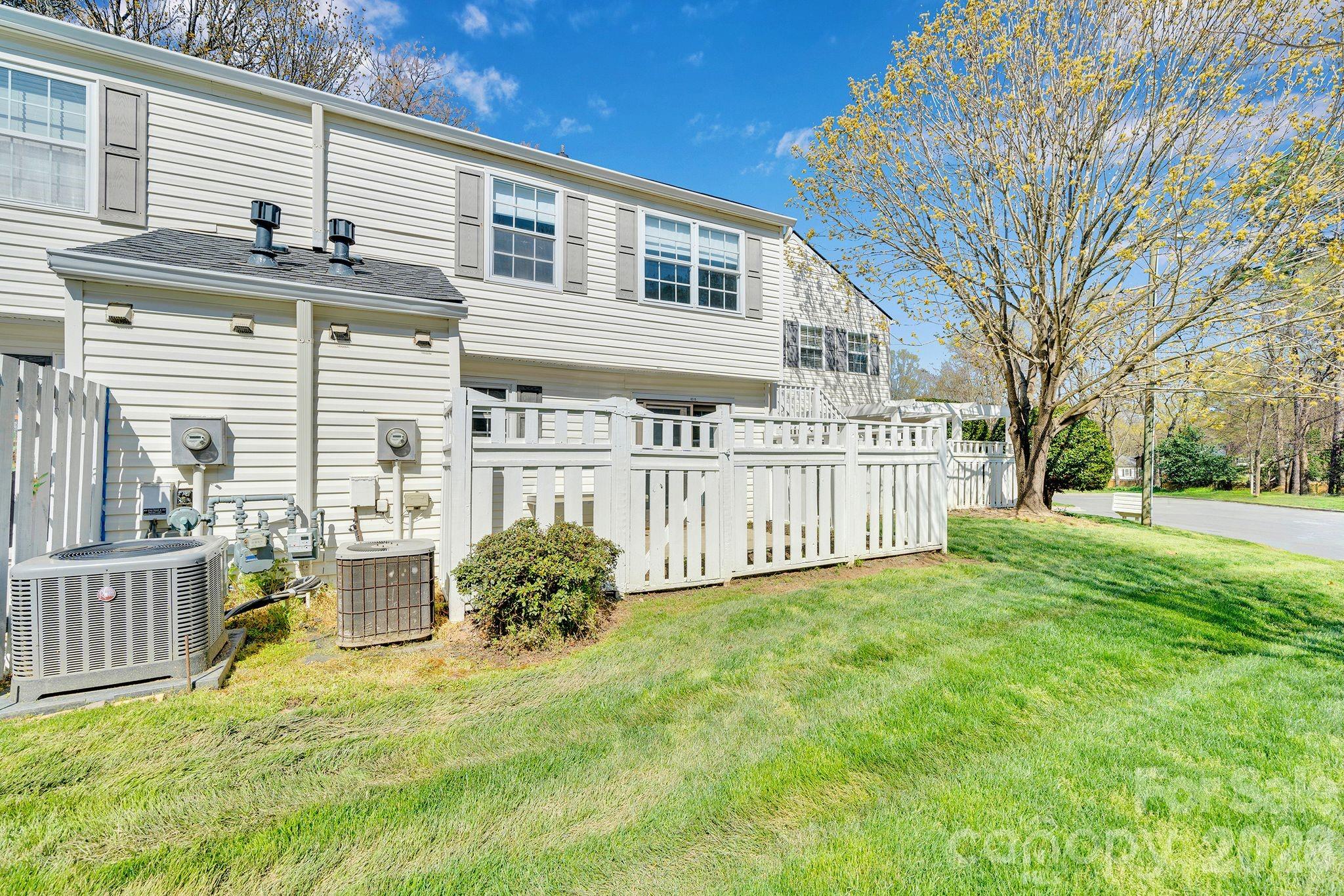 FalconBridge - Residential