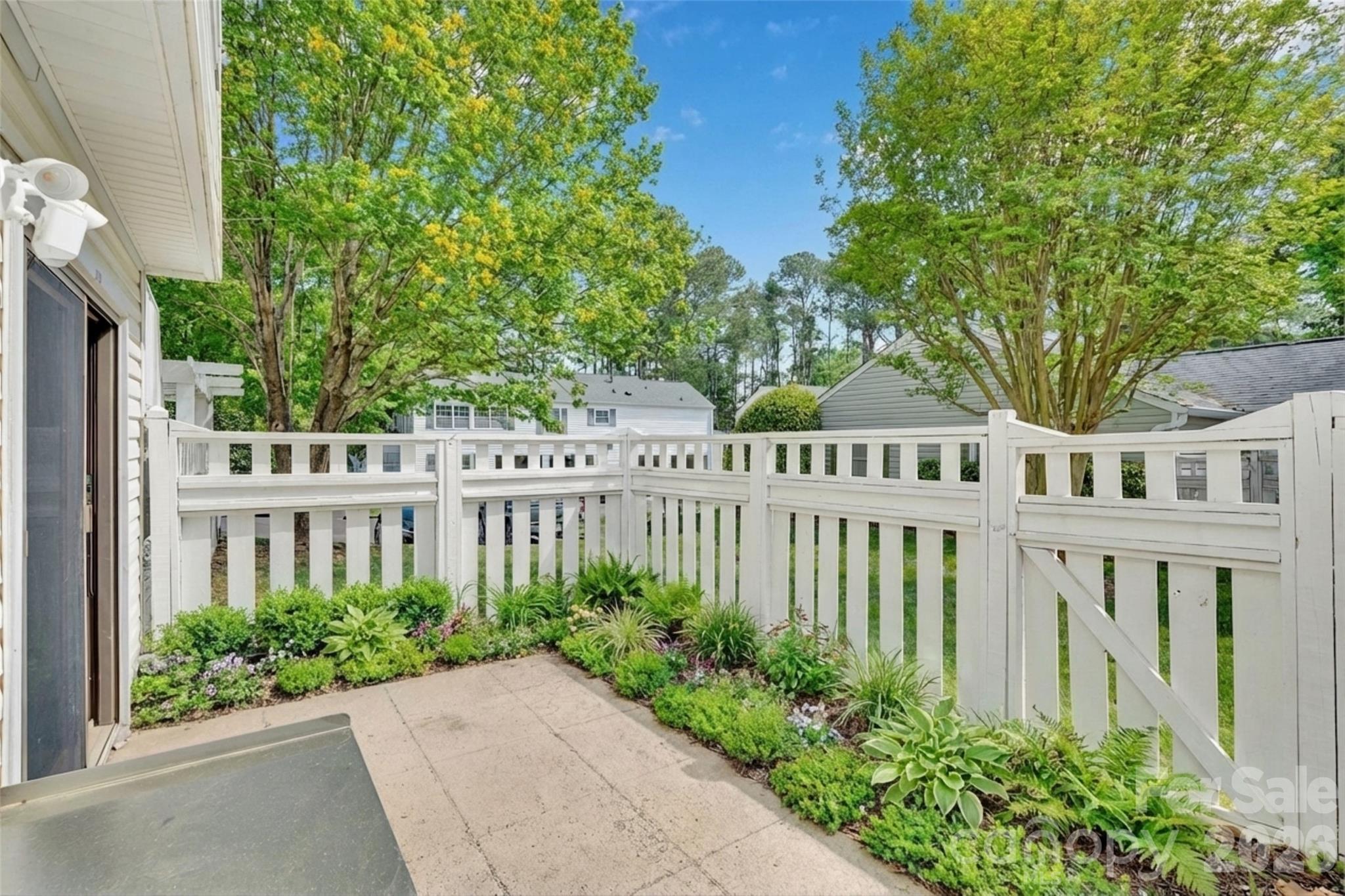 FalconBridge - Residential