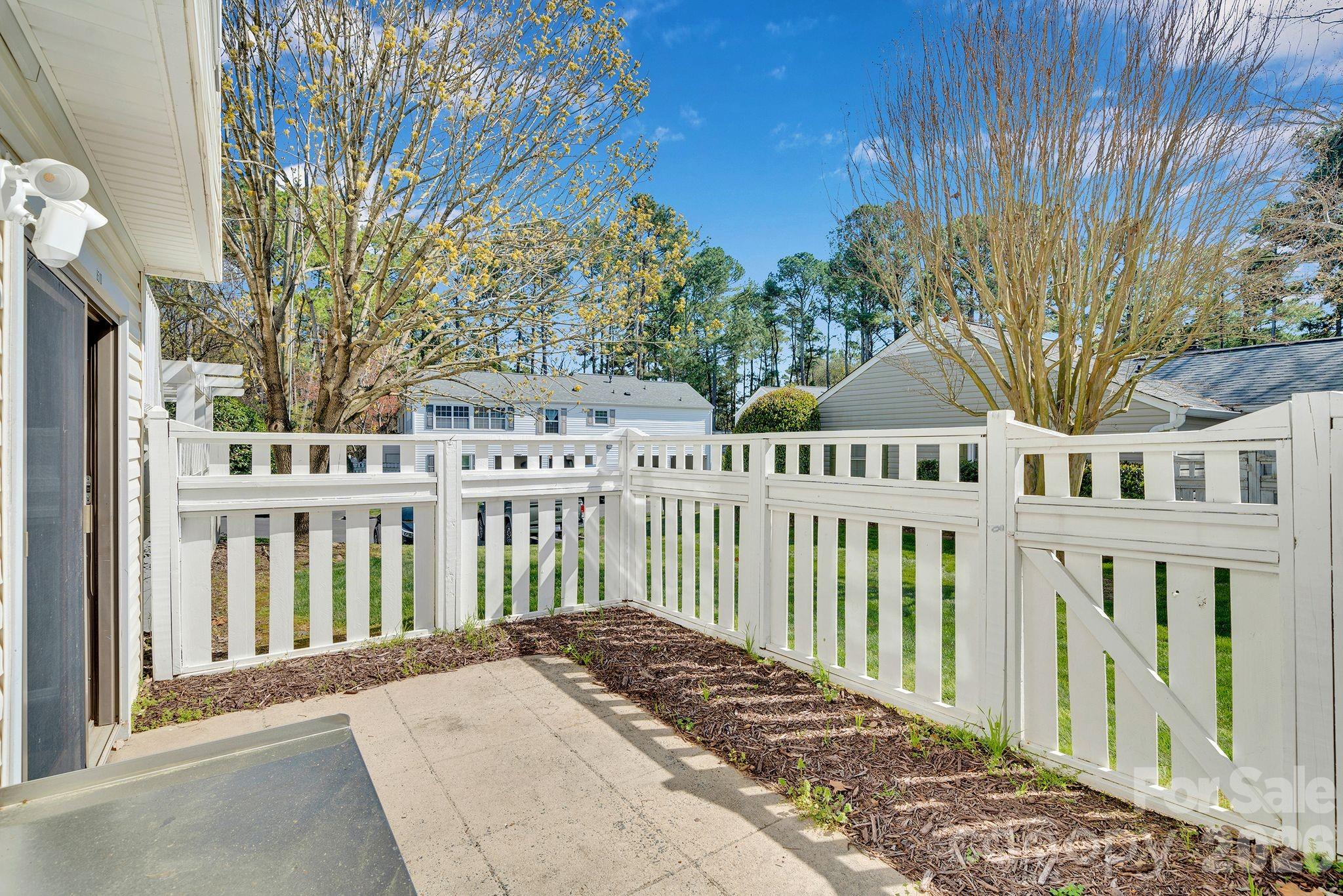 FalconBridge - Residential