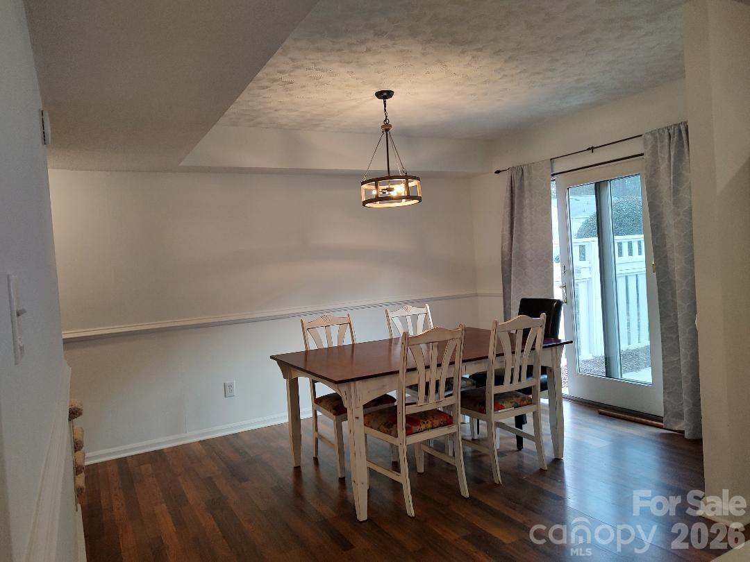 FalconBridge - Residential