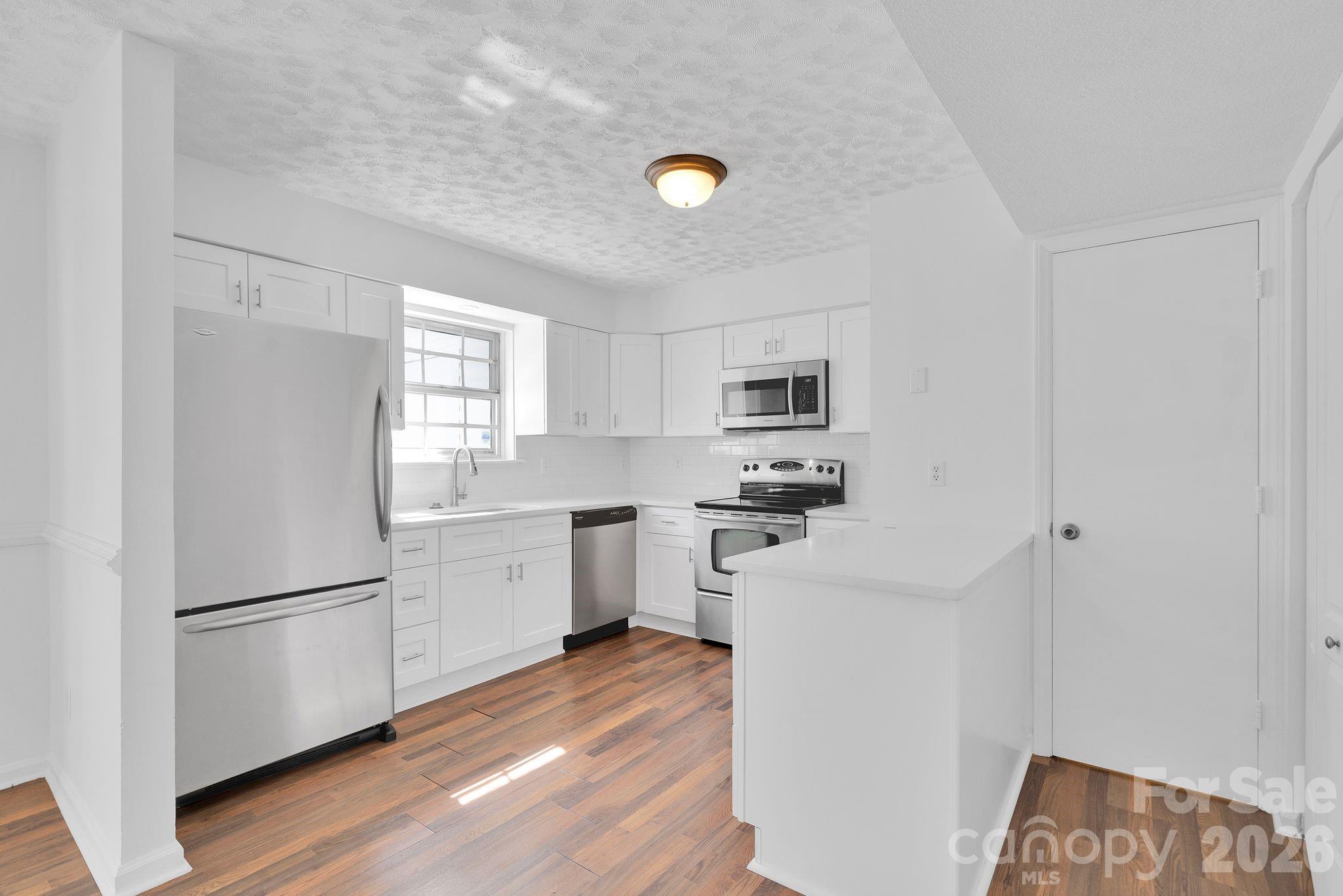 FalconBridge - Residential