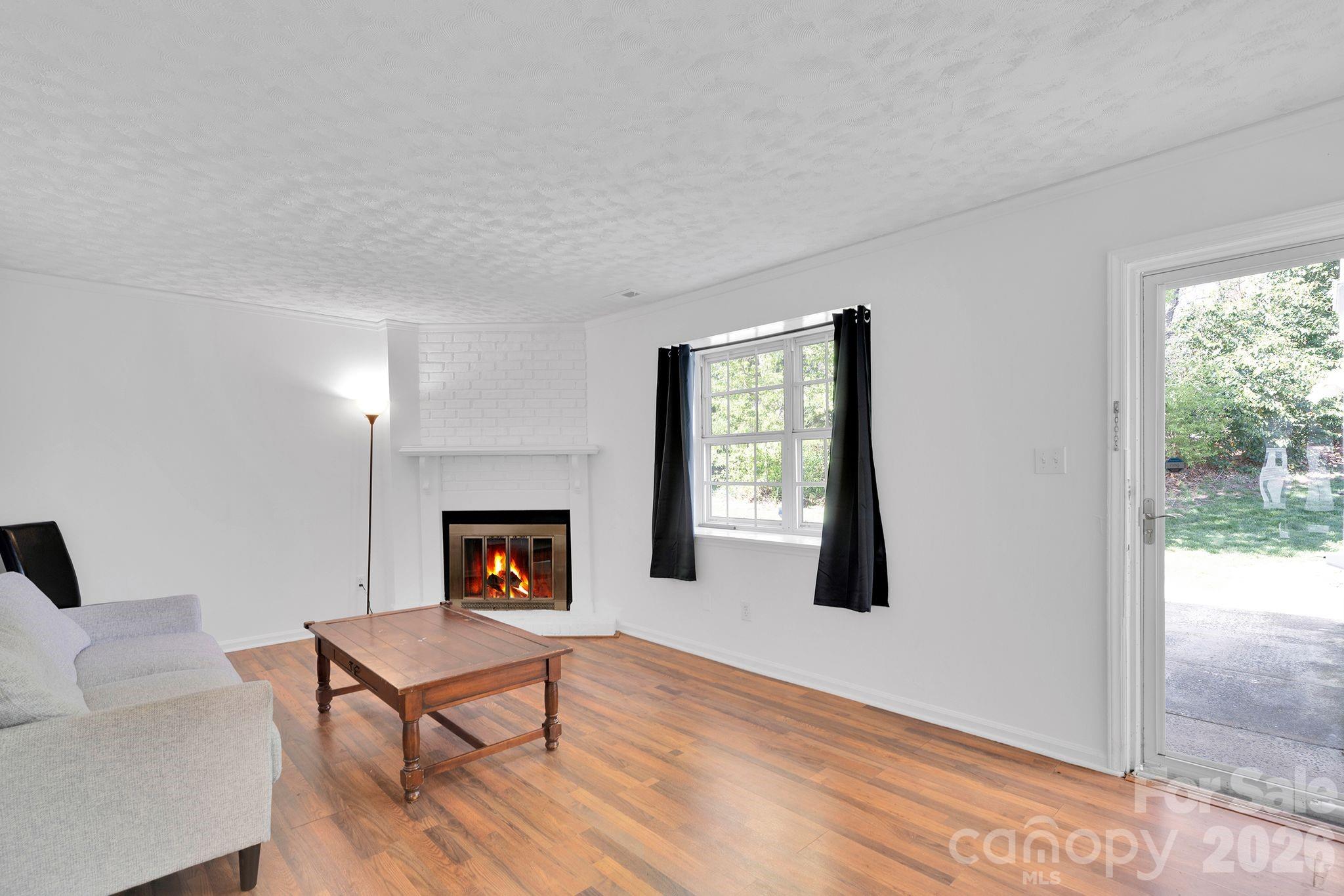 FalconBridge - Residential