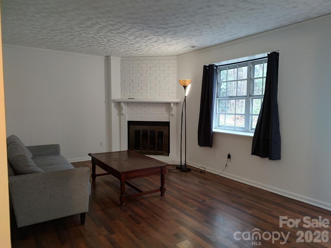 FalconBridge - Residential