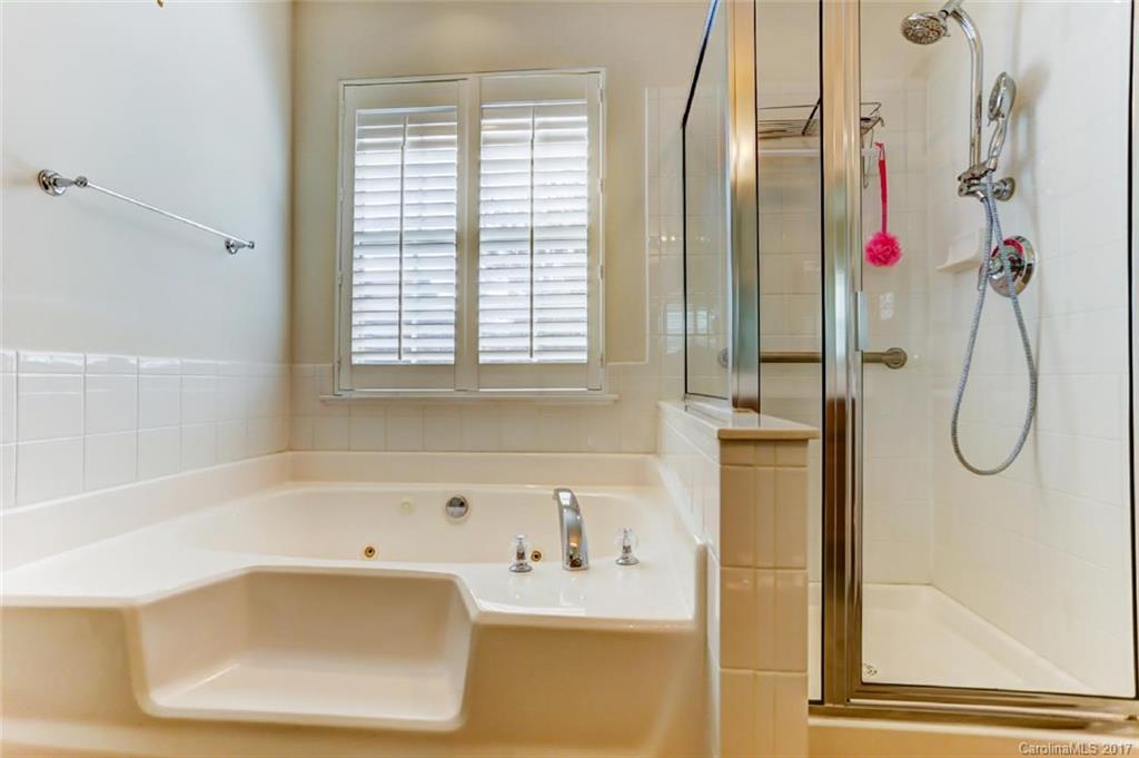 Brandon Oaks - Residential