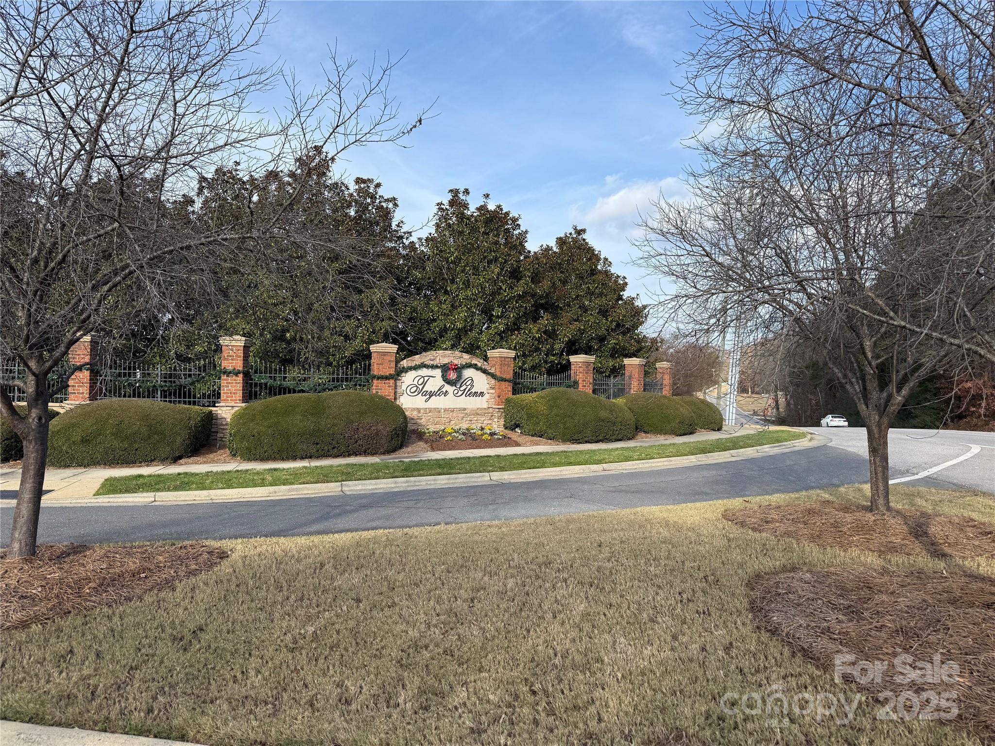 Taylor Glen Townhomes - Residential