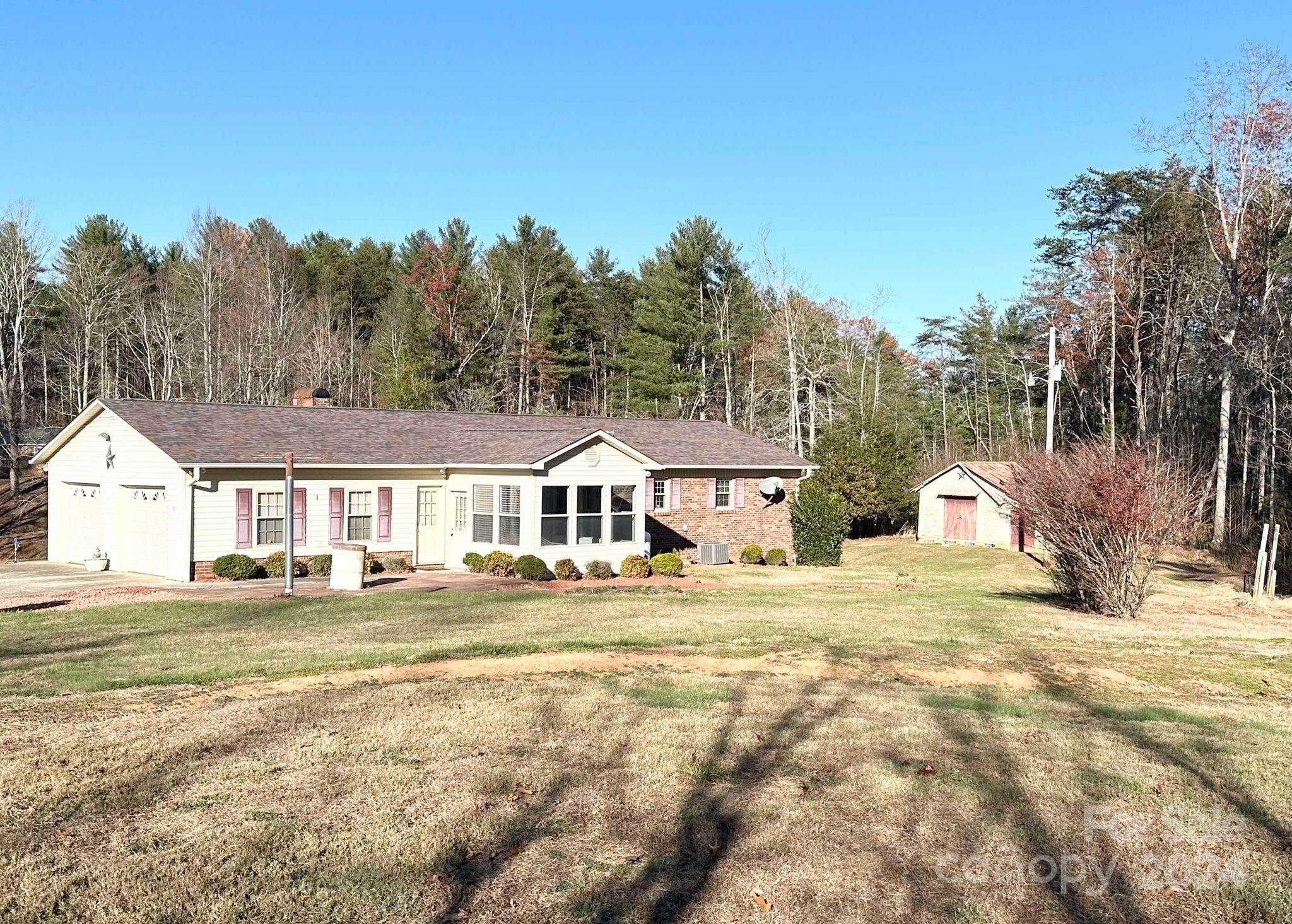 Lenoir, North Carolina 28645, United States, 3 Bedrooms Bedrooms, ,2 BathroomsBathrooms,Residential,Under Contract,28606