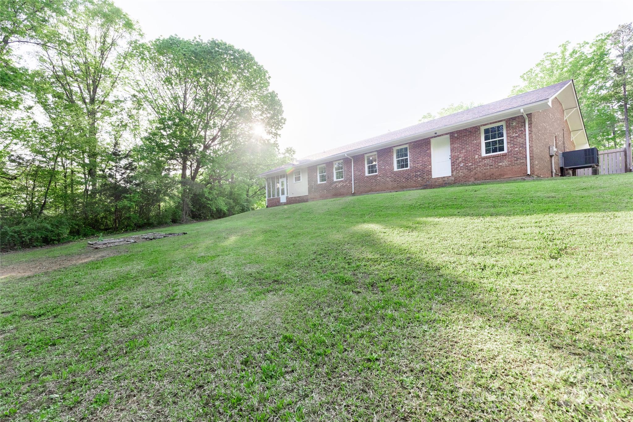 856 Skyline Drive