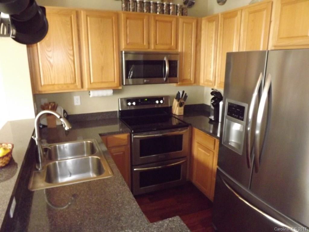 Davidson Gateway Deer Park - Residential Lease