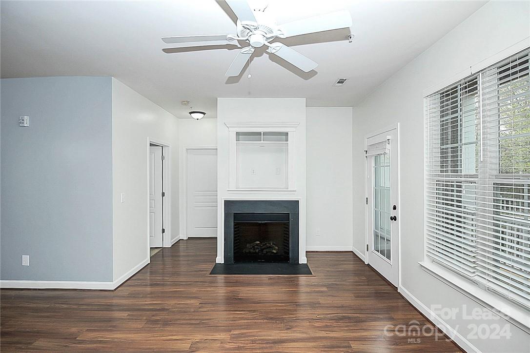 The Terraces at Oakhurst - Residential Lease