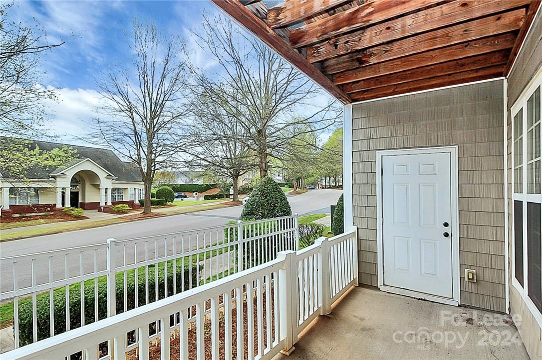 The Terraces at Oakhurst - Residential Lease