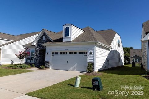 12926 Canterbury Castle Drive Charlotte NC 28273