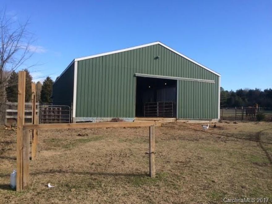 Nice home for the horse loving family! House on over 6 acres of land, mostly fenced with run-in! Barn~ 40x60, 6 stalls with wash area (hot water in this area as well) hot water heater in tack room/kennel, heated and cooled in this area as well!Home has 5 Bedrooms, or 3 bedrooms with an office and craft room with sitting area . Which ever you choose to make it your own! Perfect home to have horses in back yard! Come see & imagine what you can could bring to it with your own personal touches!