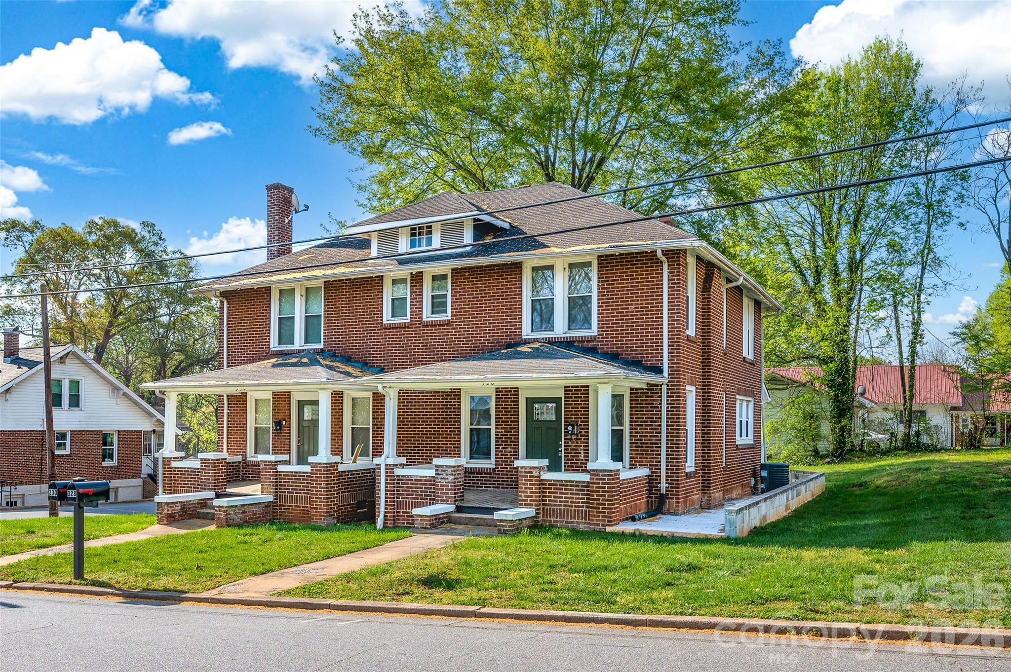 328-330 3rd Avenue SE