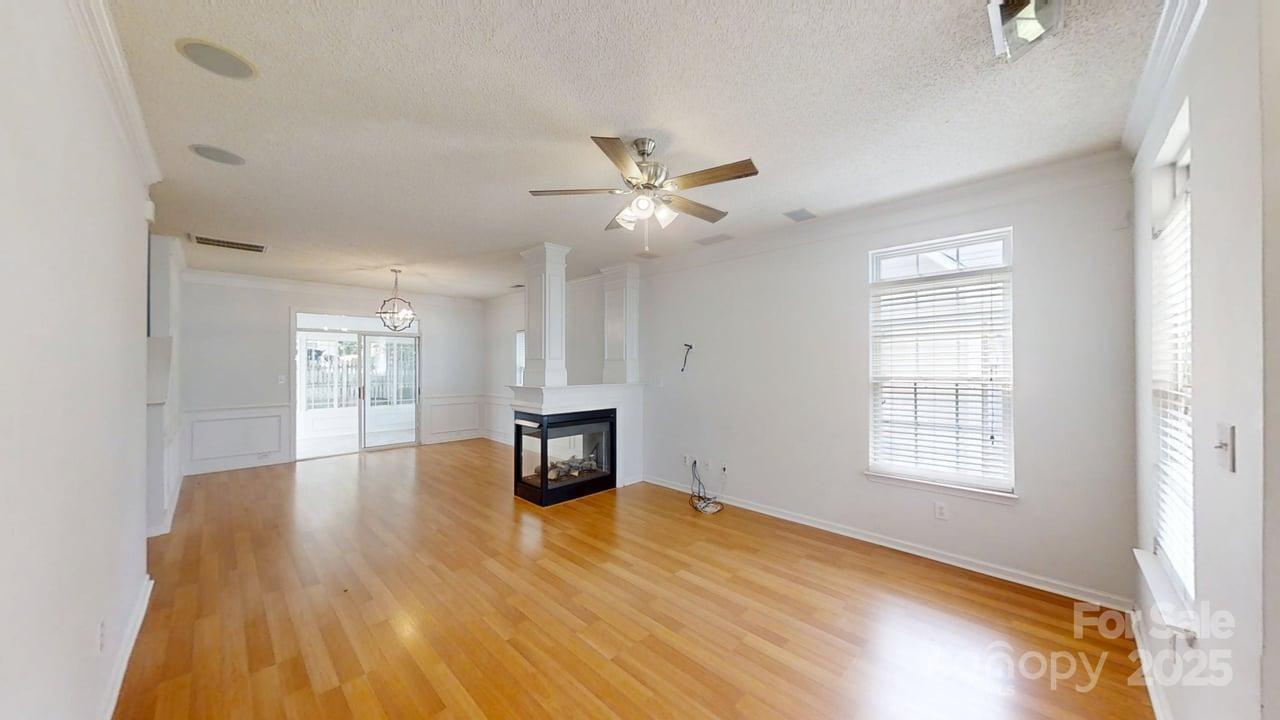 15280 Leslie Brook Road