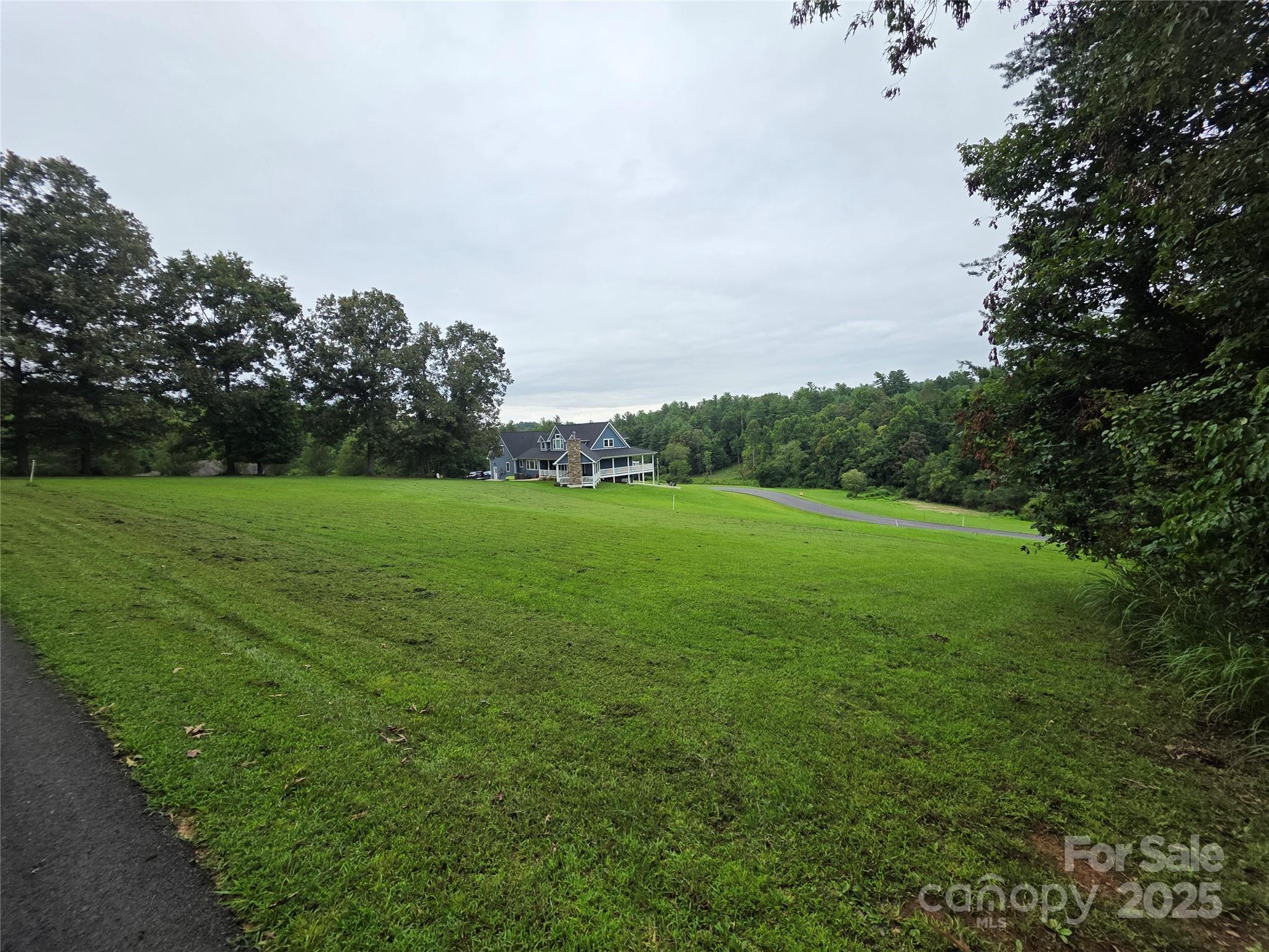388 Settlers Trail 32