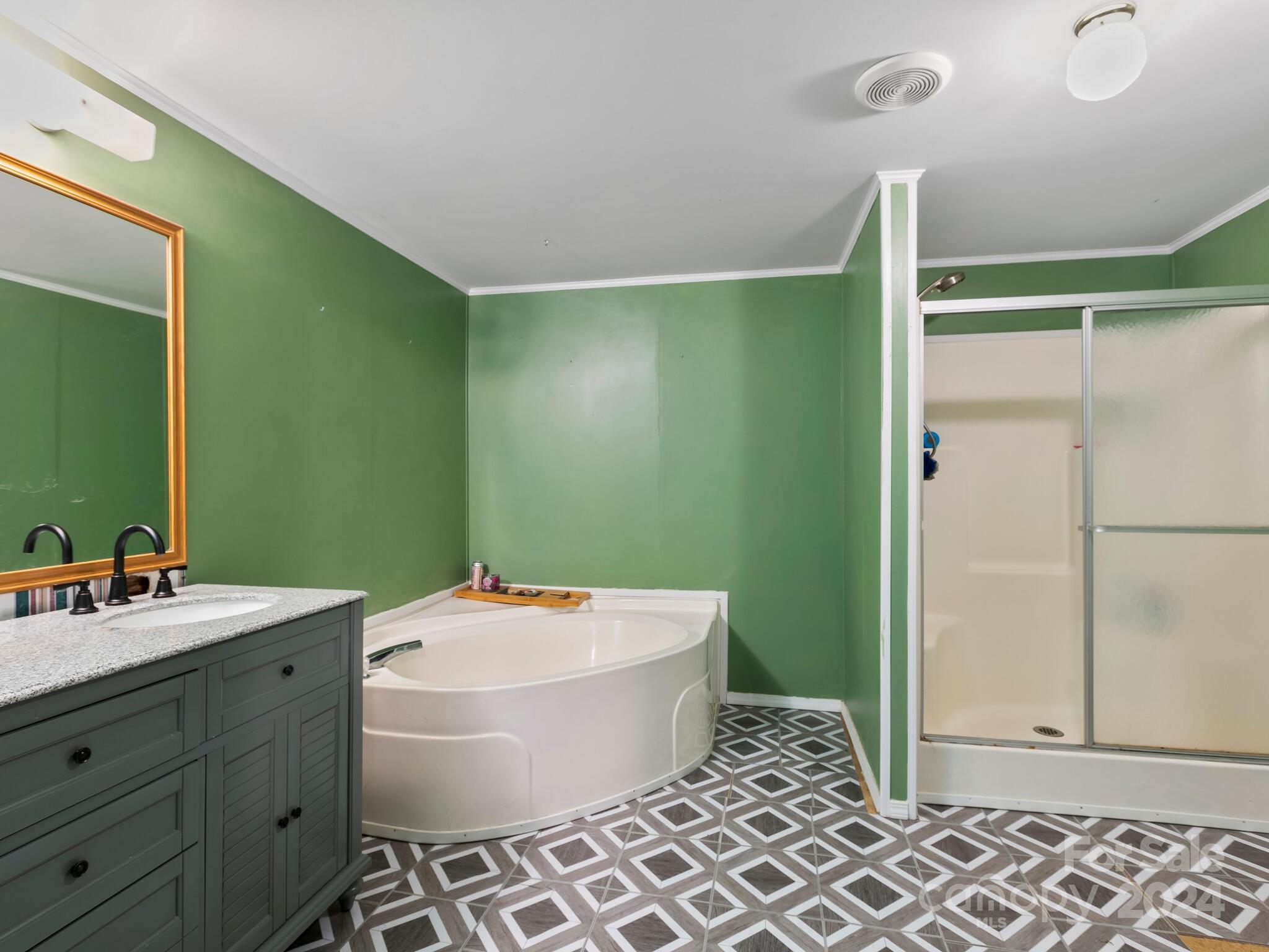 Bee Tree - Residential