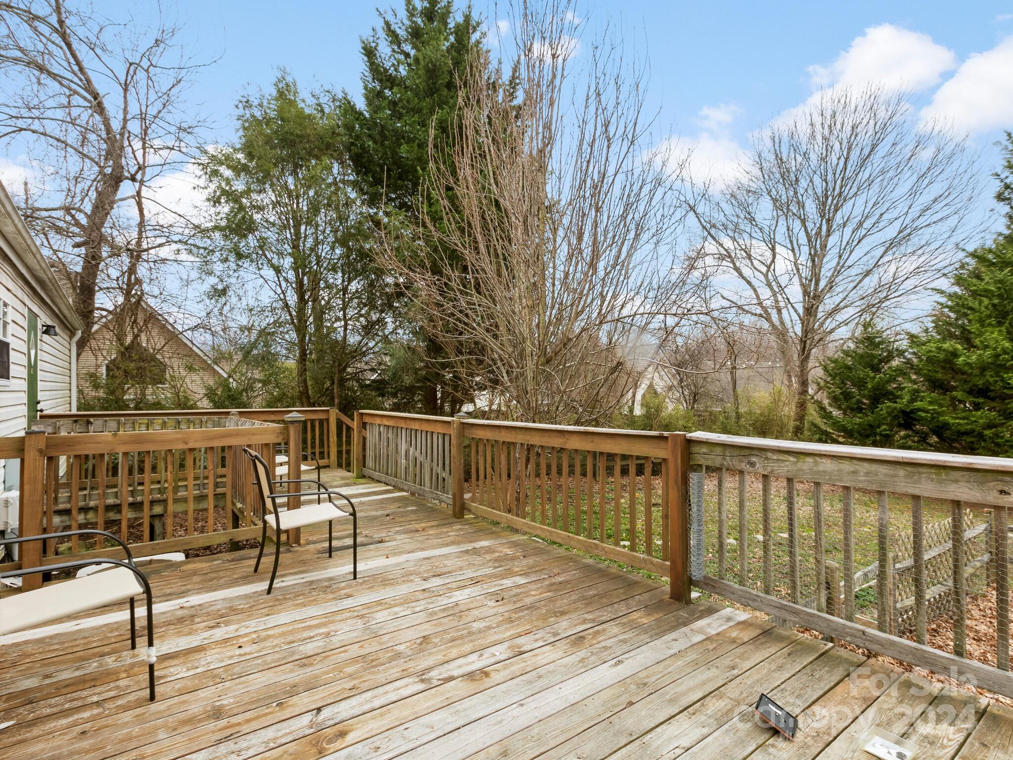 Bee Tree - Residential