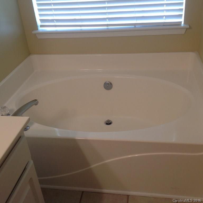 Rocky River Crossing - Residential Lease