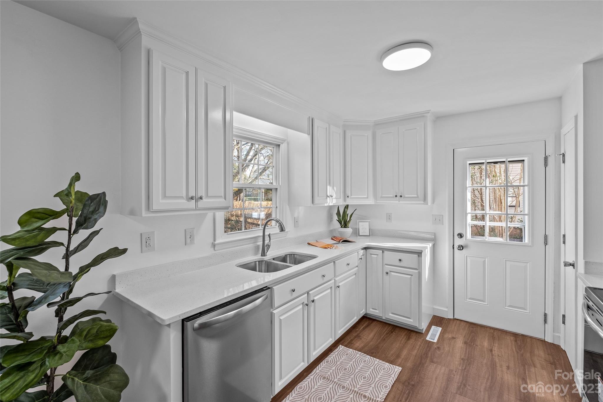 Beverly Woods - Residential
