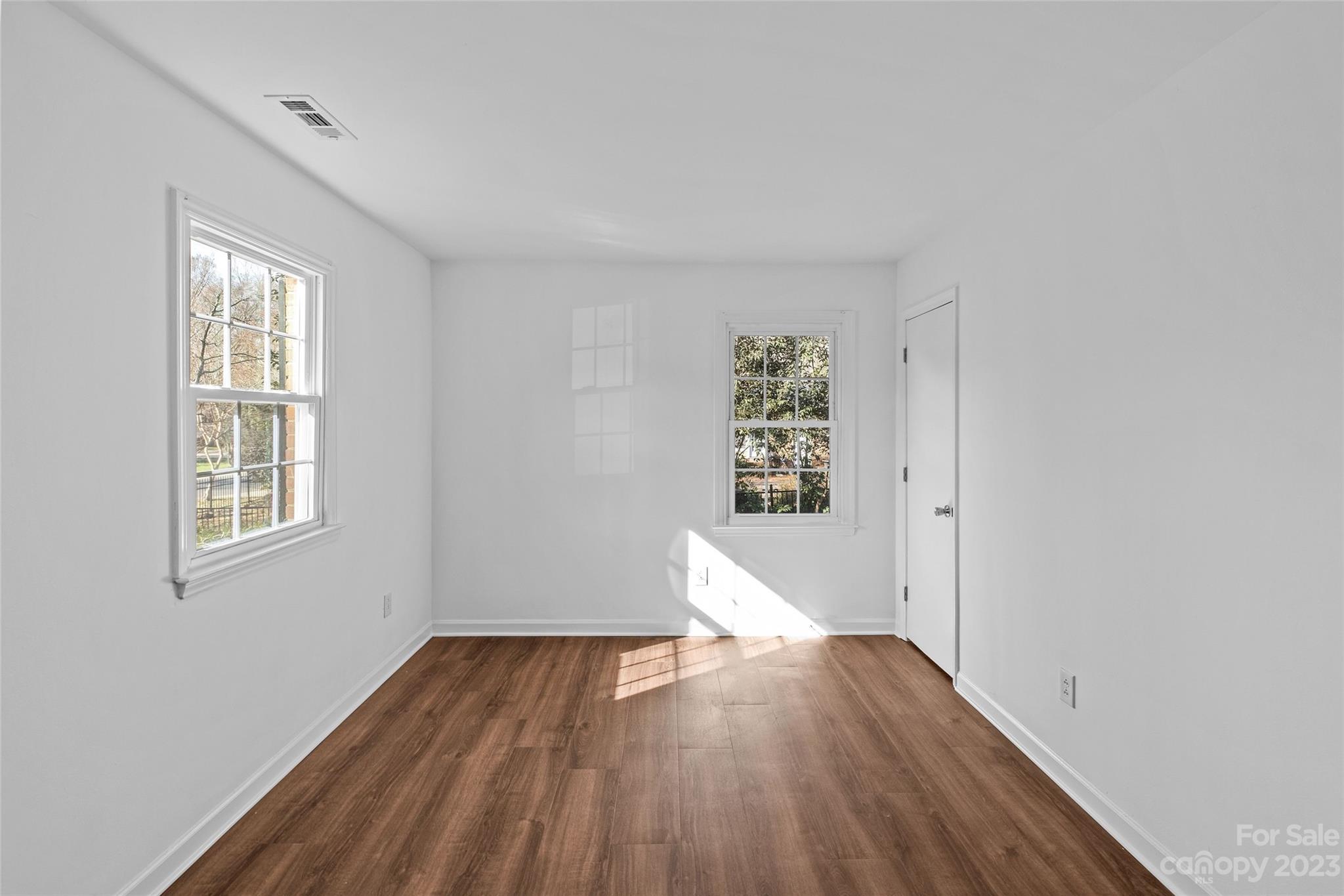 Beverly Woods - Residential