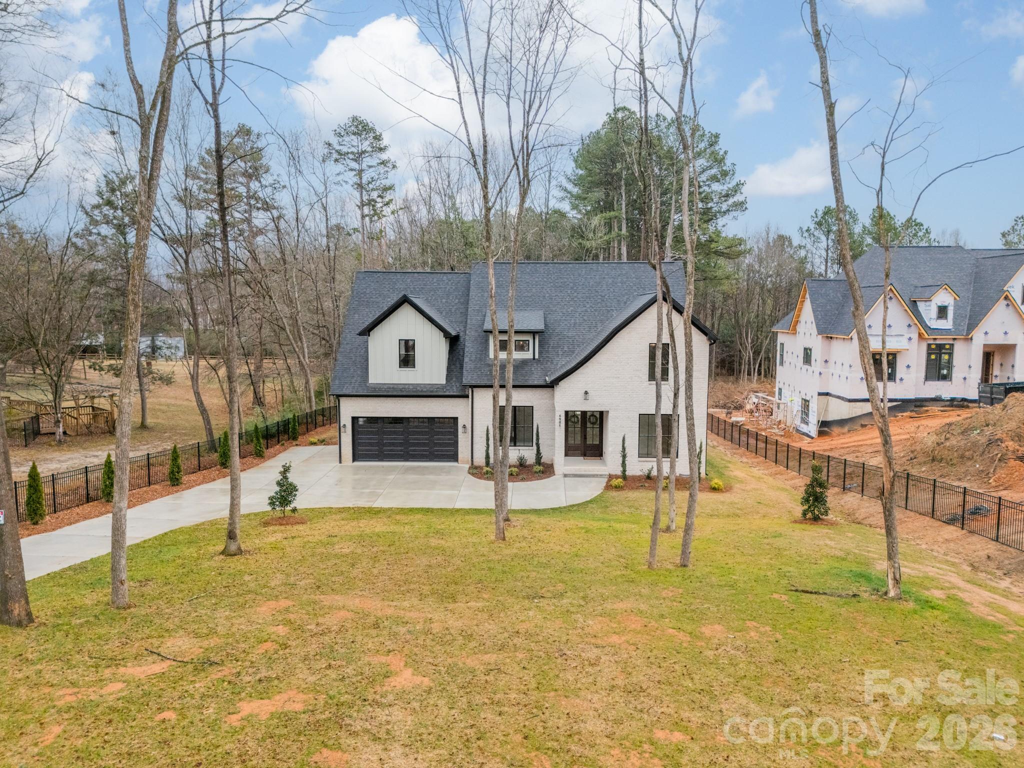 6805 Weddington Matthews Road