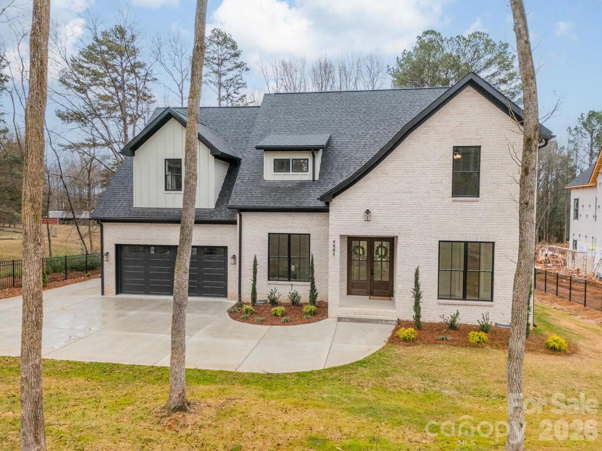 6805 Weddington Matthews Road