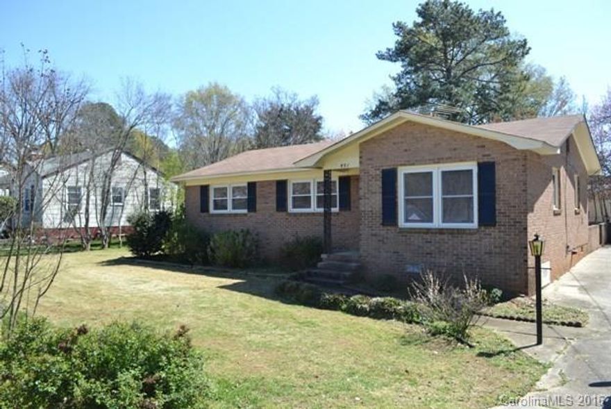 Cute all brick ranch! Large living room and eat in kitchen with double oven and tons of counter space! Great back yard, fenced, and lined with privacy trees. Awesome patio area with built in grill! Great price for first time home buyer or investment opportunity!
