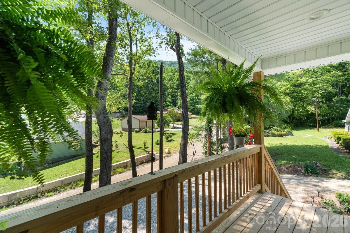 98 Dryid Hill Road