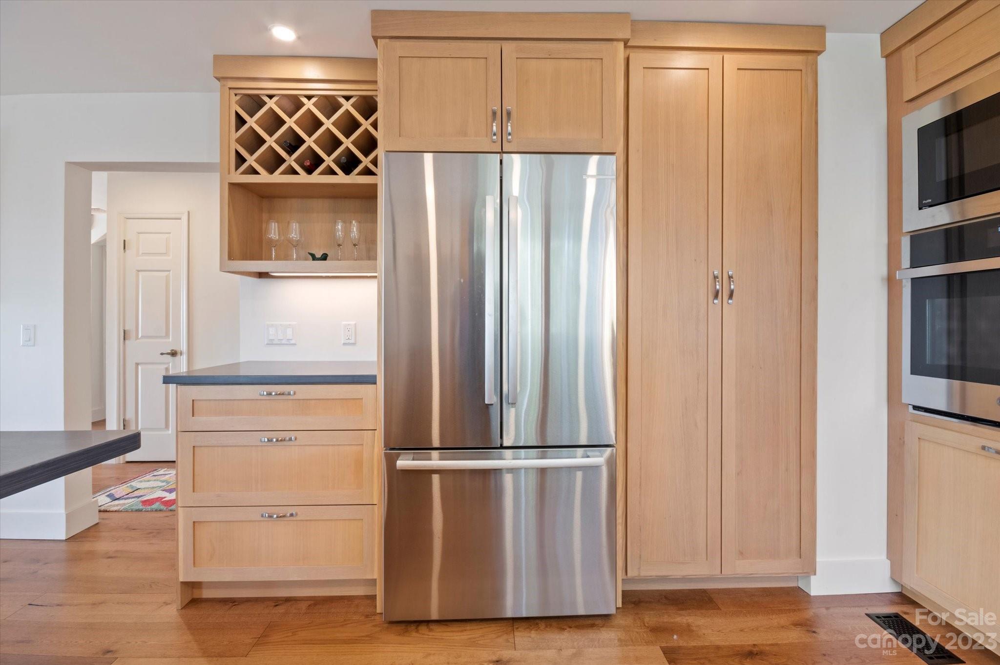 Fleetwood Plaza - Residential