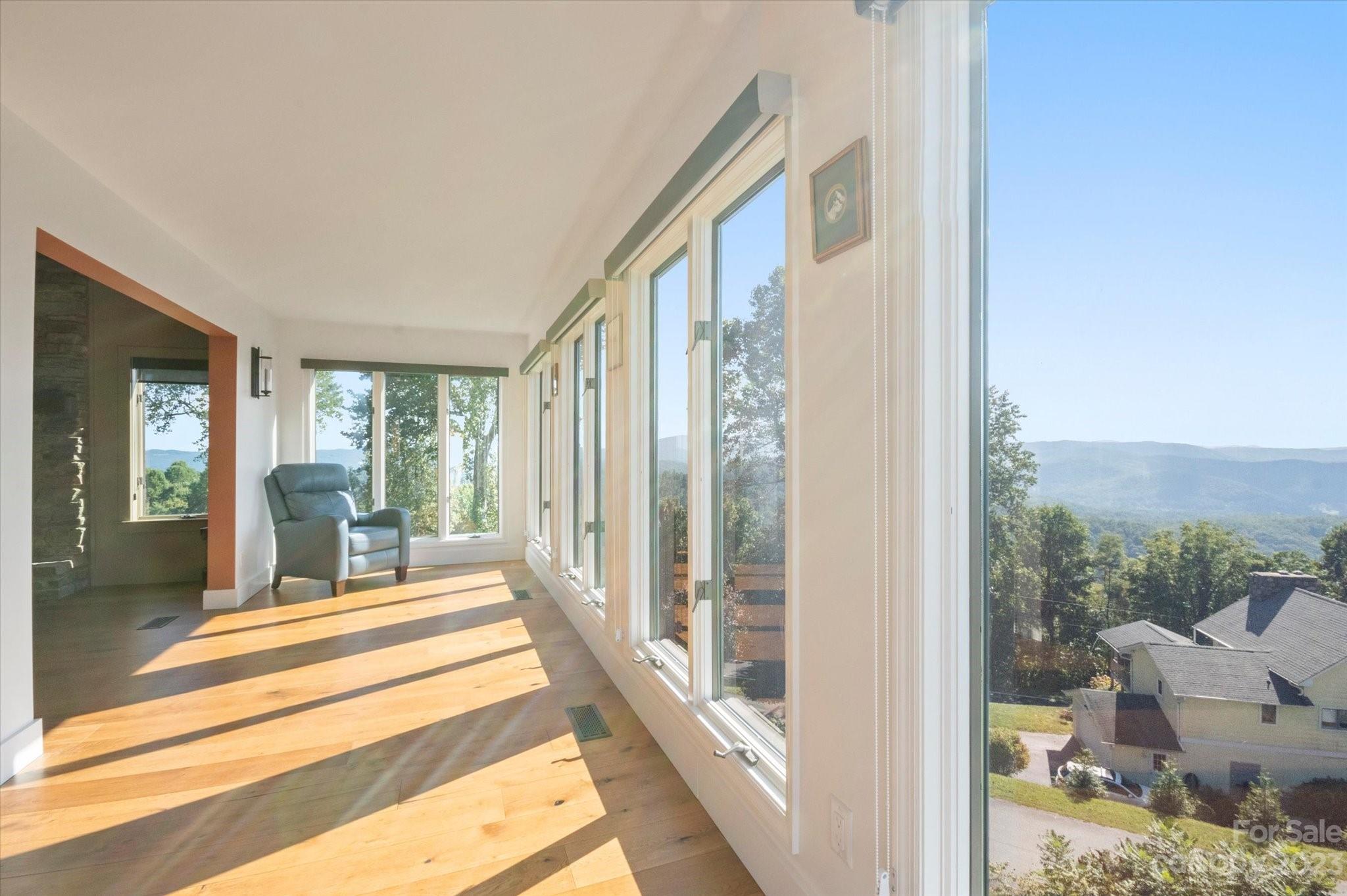 Fleetwood Plaza - Residential