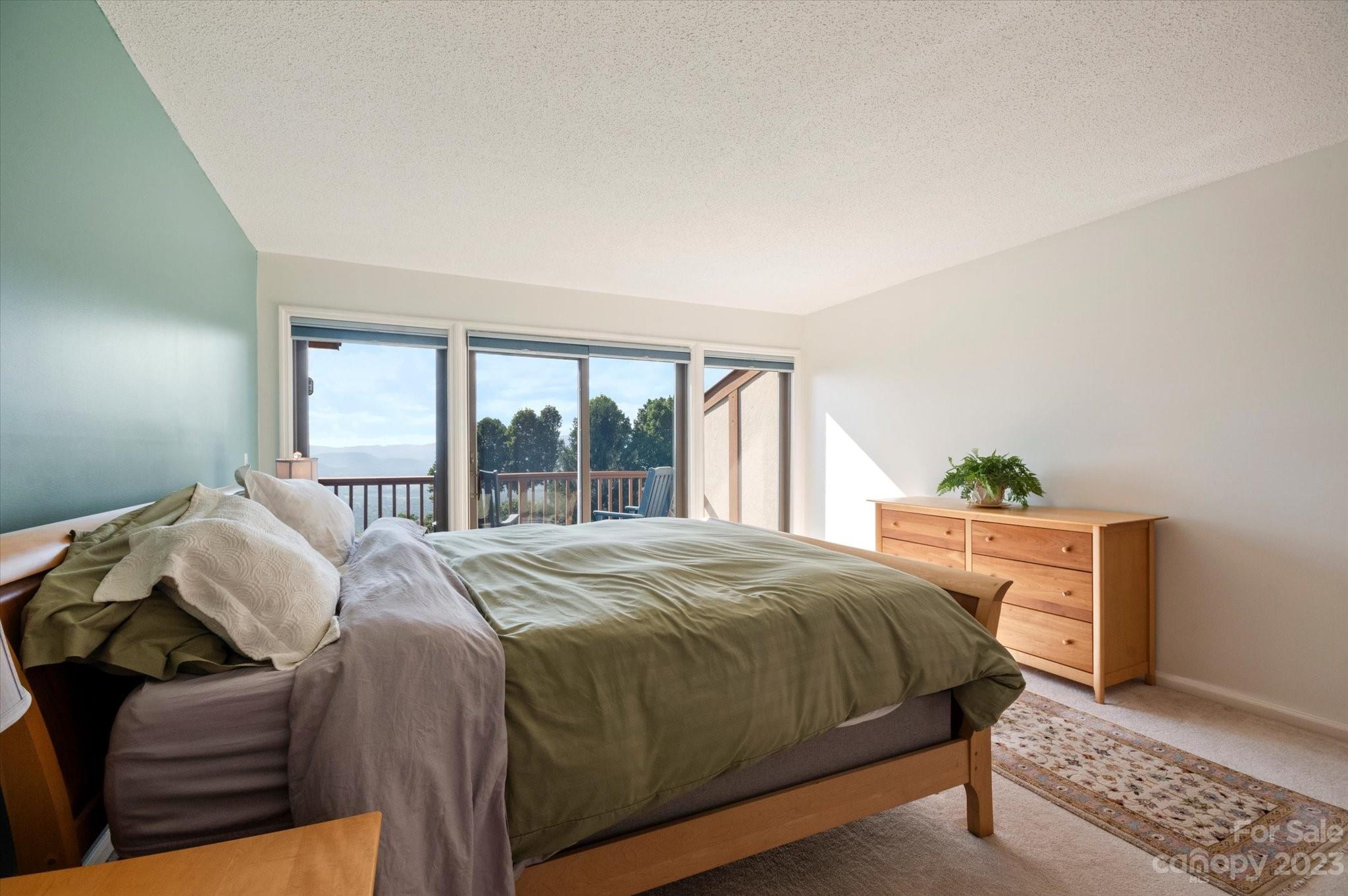 Fleetwood Plaza - Residential