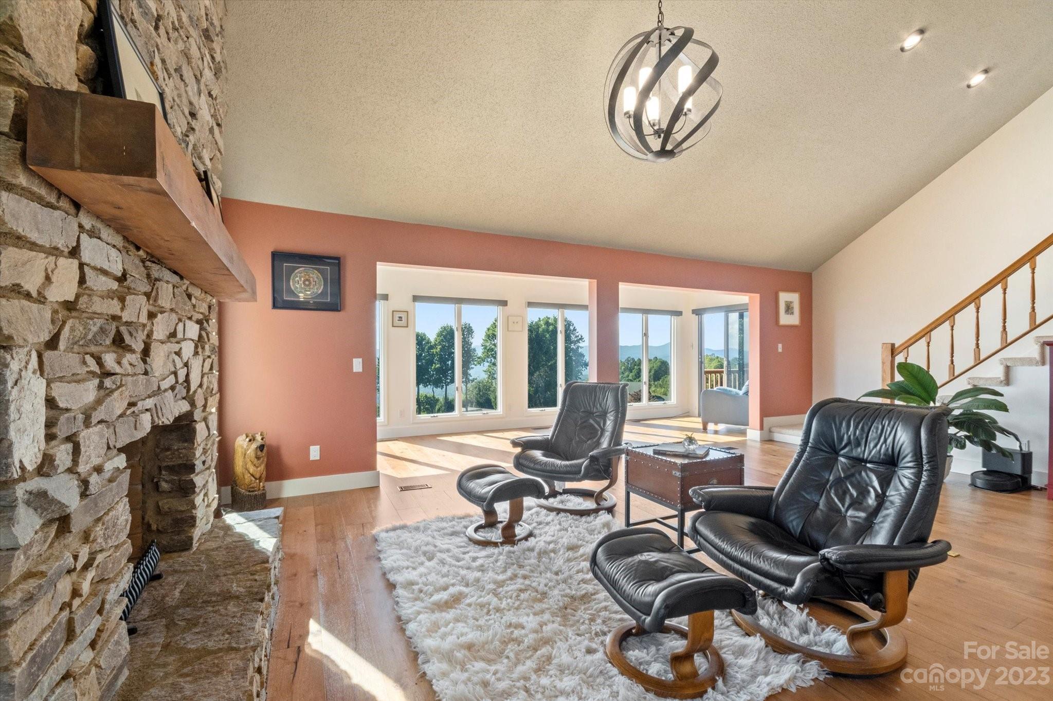 Fleetwood Plaza - Residential